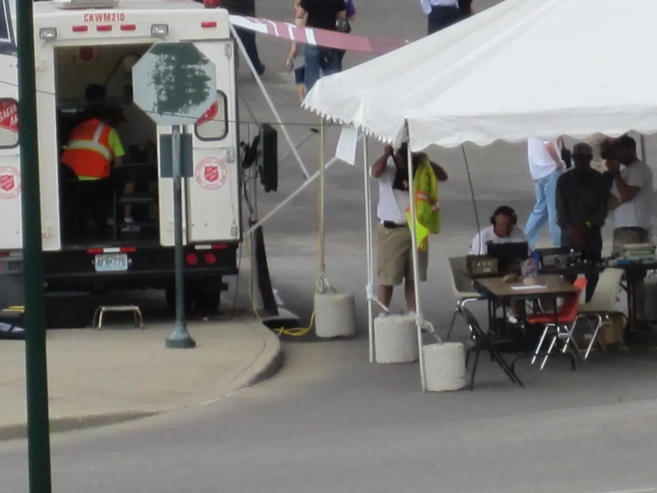 German physician Dr. Ulrike Bertlich, based in Marl, has been bestowed the Federal Cross of Merit.