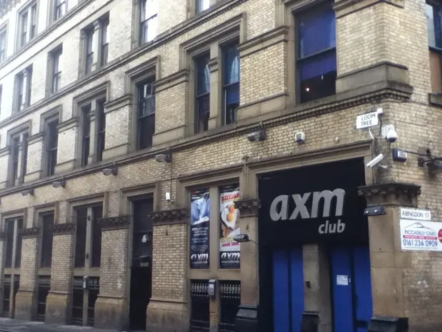 A Community-Oriented Initiative, Rejecting the "Las Vegas Ambiance"