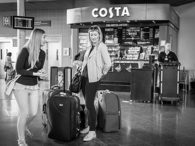 Customs Office in Itzehoe introduces 22 trainees for on-the-job learning